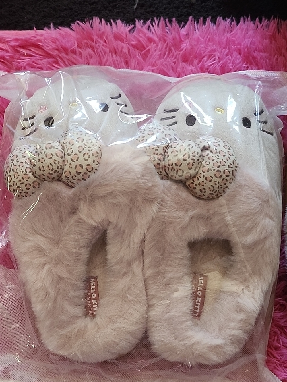 New In Bag Hello Kitty Slippers. Tik Tok Famous, Well Made Cozy Blush Color